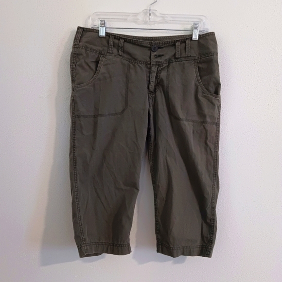 Columbia olive green khaki capris women's size 8 - Picture 1 of 8